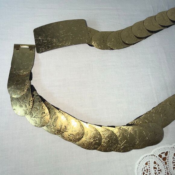 Vintage Embossed Brass Coin Belt – Floral Etched Metal with Elastic Back - Picture 2 of 16